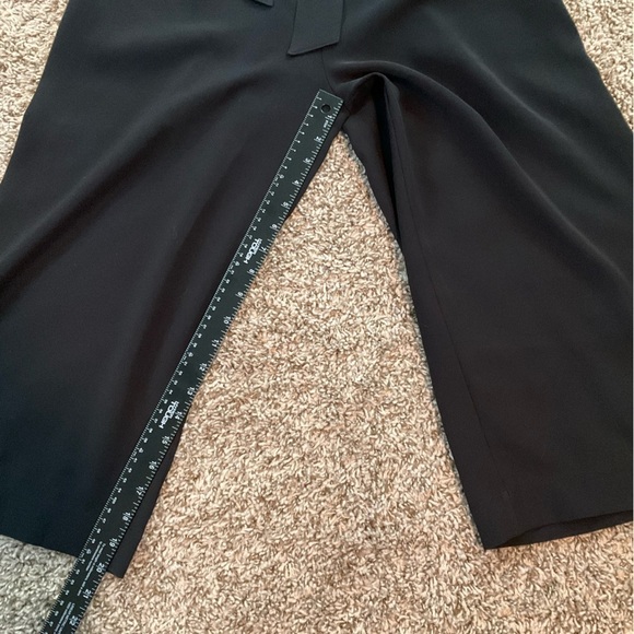 Lululemon Women’s Noir Crop Black Pants Sz 8 Flowy Wide Leg - Picture 8 of 10